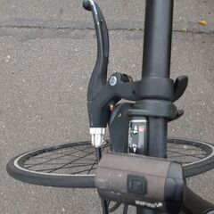 リサイクルショップどりーむ天保山店　No1129　クロスバイク　3×7　２１段階ギア付き　ライト付き