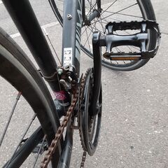 リサイクルショップどりーむ天保山店　No1129　クロスバイク　3×7　２１段階ギア付き　ライト付き