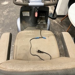 スズキ ４輪 セニアカー 介護車輛 電気自動車