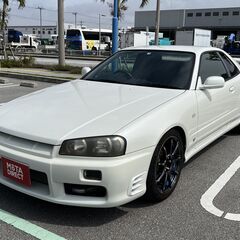 人気のR34スカイライン！