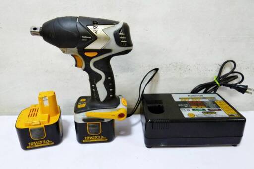 ナショナル　インパクトレンチ(バッテリー2個、充電器付き)　EZ7271　動作良好　電動工具　National　松下電工