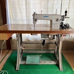 【引取り限定】工業用ミシン juki ddl-5530n  職業用　机付き　　