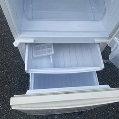 北九州市内配送無料　保証付き シャープ SHARP SJ-D14B-W [冷蔵庫(137L・つけかえどっちもドア) 2ドア ホワイト系]