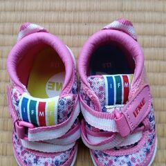 ＩFME新品ピンク靴