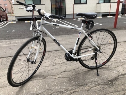 登録解除済 GIOS ジオス MISTRAL ミストラル ホワイト SHIMANO 3×8s 24速 通勤・通学用 街乗り クロスバイク 自転車 クロスバイク