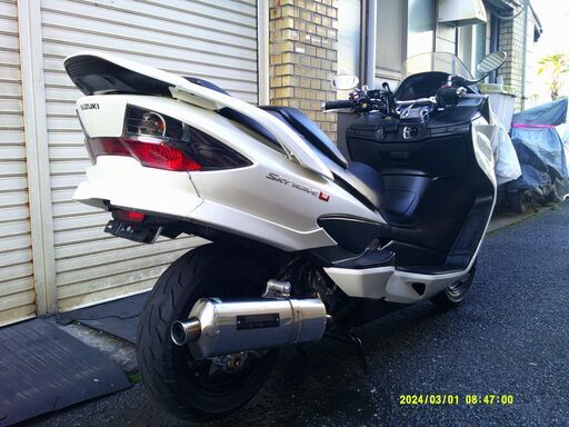 スカイウェイブ250 タイプM バッテリー新品 ヨシムラマフラー付 E スカイウェイブ250 タイプM バッテリー新品 ヨシムラマフラー付 E