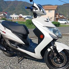 シグナス125XSR-FI好調綺麗始動動画有ります