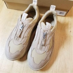 【新品・未使用】UGG CA1 Zip サンド　スニーカー