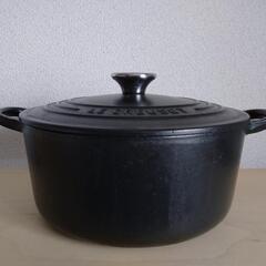 ◆お話中◆ ル・クルーゼ ココットロンド 黒マット Φ22cm ...