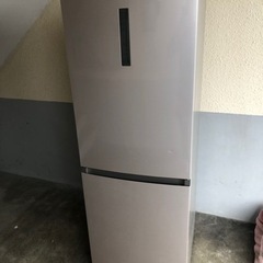 福岡市内配送無料　AQR-VD32F-N 冷蔵庫 FREEzin...