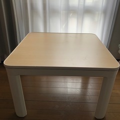 家具  テーブル　60×60 