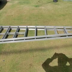 10尺　３ｍの脚立です。