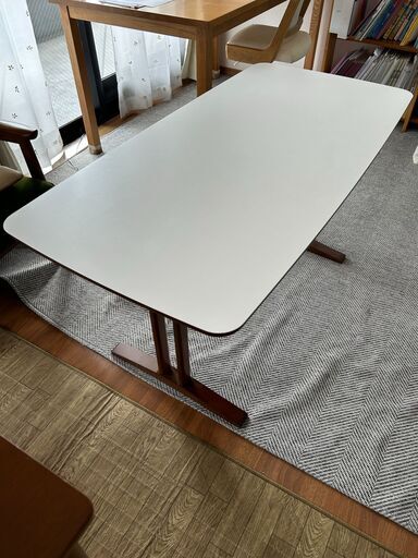 カリモク60+ カフェテーブル1200