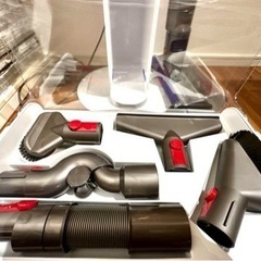 DYSON V10 FLUFFY コードレス掃除機+保証+スタンド 