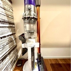 DYSON V10 FLUFFY コードレス掃除機+保証+スタンド 