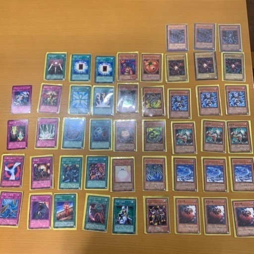 遊戯王カード　激レア? レトロ?