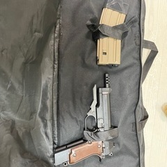 電動ガン豪華セットSCAR-L CQCとベレットM93R