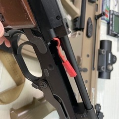 電動ガン豪華セットSCAR-L CQCとベレットM93R
