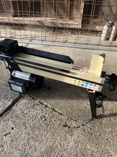 電動薪割り機8t