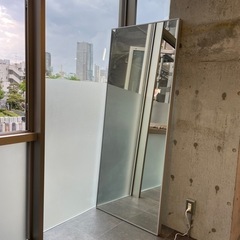 IKEA姿見『HOVIET』