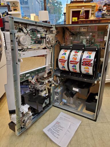 パチスロ機 スロット台 FUNKY JUGGLER ファンキージャグラー メダル