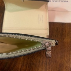 ルイヴィトン LVポップ ポルトフォイユ・ゾエ 三つ折り財布