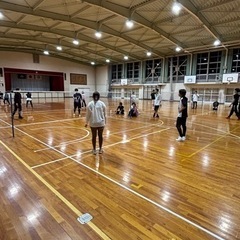 明日4/18の夜に藤枝でバドミントンやります🏸 - スポーツ