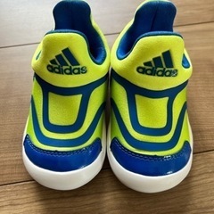 【ほぼ新品】adidasスニーカー13cm