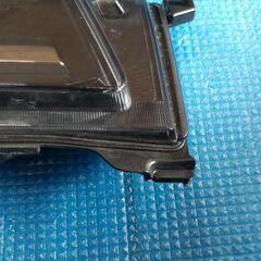 ちょっと訳あり！新型90ヴォクシー ハイブリッド 純正テールランプ・ガーニッシュセット中古セット！！