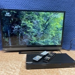 東芝　32型テレビ　2019年製HDDレコーダーセット