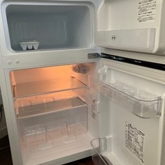 2019年製　冷蔵庫