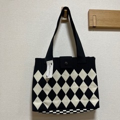 ♥️♥️【新品✨】ニットっぽいバッグ