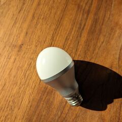 【東芝】E26口金 8.2W LED電球