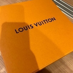 【決まりました】LOUIS VUITTON 大判スカーフ 