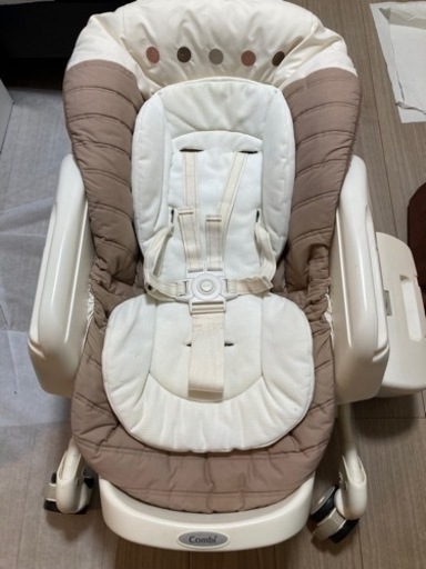 【お取引確定】コンビ　ハイローチェア ネムリラ　オートスイング　エッグショック【バウンサーのおまけ付】