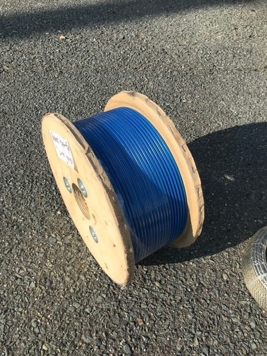 ブルーワイヤーロープ5ミリ　200m 新品