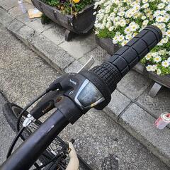 クロスバイク　７００ｘ２８ｃ　６変速　配達可能