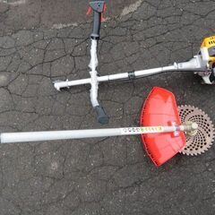 美品　HAIGE(ハイガー) 草刈り機 刈払い機 エンジン 26cc 2サイクル 2分割式 両手ハンドル 背負い HG-BC260