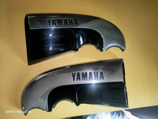 ヤマハ　VMAX1200　純正ダミーダクト　L/R　メッキ塗装／黒塗装