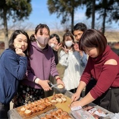 🏕ぽかぽかお外でみんなで飲みましょ🍷の画像