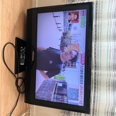 テレビ 32型　アイロン台等