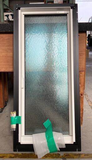 LIXIL製 縦すべり出サッシ 傷あり - その他 