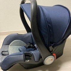 クレイドル　新生児から使えるチャイルドシート　ベビー用品　　