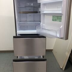 (6/6受渡済)YJT8667【HITACHI/日立 3ドア冷蔵庫】美品 2021年製 R-27NV-N 家電 キッチン 冷蔵冷凍庫 右開きドア 265L