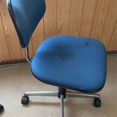 【ネット決済】オフィスチェア　事務椅子　高さ調節可能　コロコロ付...