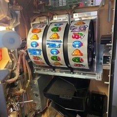 パチスロひぐらしのなく頃に祭  実機  近場であれば配送も可能。説明欄をご覧下さい。