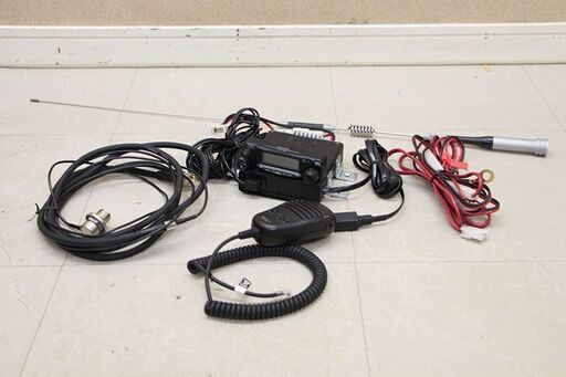 YAESU FT-90 ヤエス　144/430MHz帯FMモービル機 (P1749sxwY)