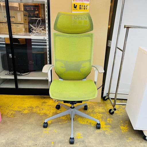 【武蔵小山店】バロンチェア　27万円 オカムラ OKAMURA オフィスチェア Baron バロン シリーズ CP81CZ オフィスチェア スタンダードメッシュタイプ エクストラハイバック 可動ヘッドレストタイプ シルバーフレーム ボディ(ホワイト) 座(メッシュ) アジャストアーム付 ランバーサポート付 検　CP81CZ-FDH6　OAチェア
