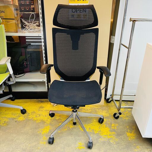 《売約済》【池上店】23万円 オカムラ OKAMURA オフィスチェア Baron バロン シリーズ CP85AR オフィスチェア スタンダードメッシュタイプ エクストラハイバック 可動ヘッドレストタイプ ポリッシュフレーム ボディ(ブラック) 座(メッシュ)  ランバーサポート付 検　CP85AR-FDH1　OAチェア