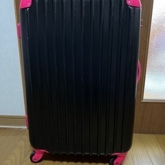 スーツケース・Ｍサイズ
